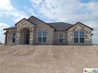 141 Hillside Dr, Lampasas, TX 76550