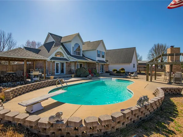 363 Niagara St, Springdale, AR 72762