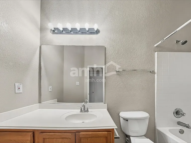 912 Buffalo Springs Dr — Photo 13