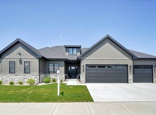 6251 Fountainhead Cir, Deforest, WI 53532