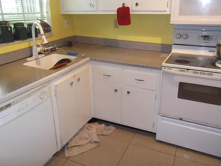 490 SE 19th Ave #107 — Photo 7