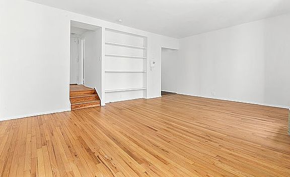 3rd image of 201 E 12th St #324