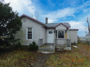 310 Sherwood Ave, Three Oaks, MI 49128