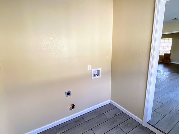 3rd image of 4815 S 34th West Ave