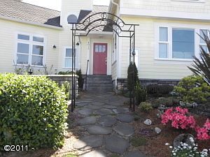 2nd image of 4812 SW Coast Ave
