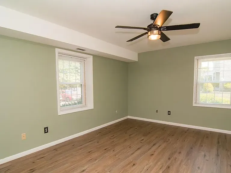 2705 Rolling Green Dr — Photo 6