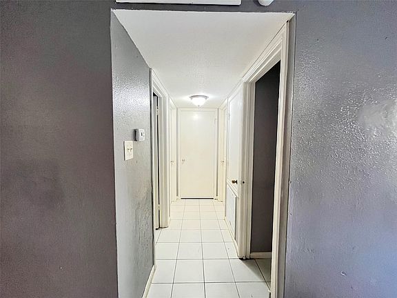 3rd image of 10211 Sugar Branch Dr APT 411