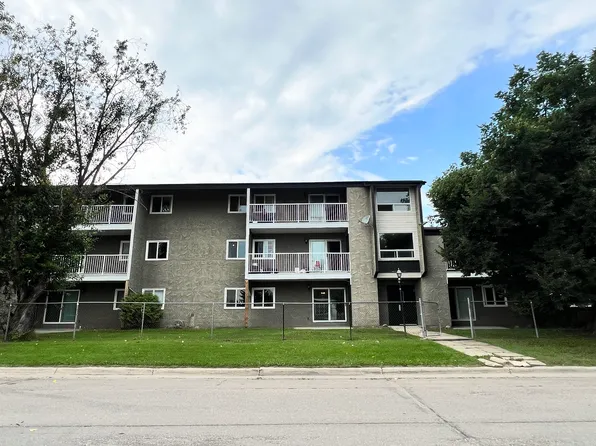 5328 54th St, Cold Lake, AB