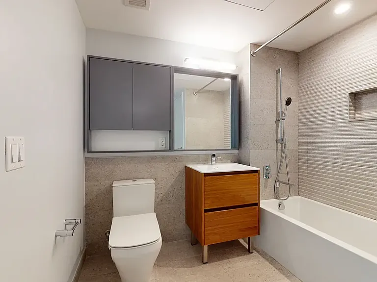 515 E 86th St #1403 — Photo 13