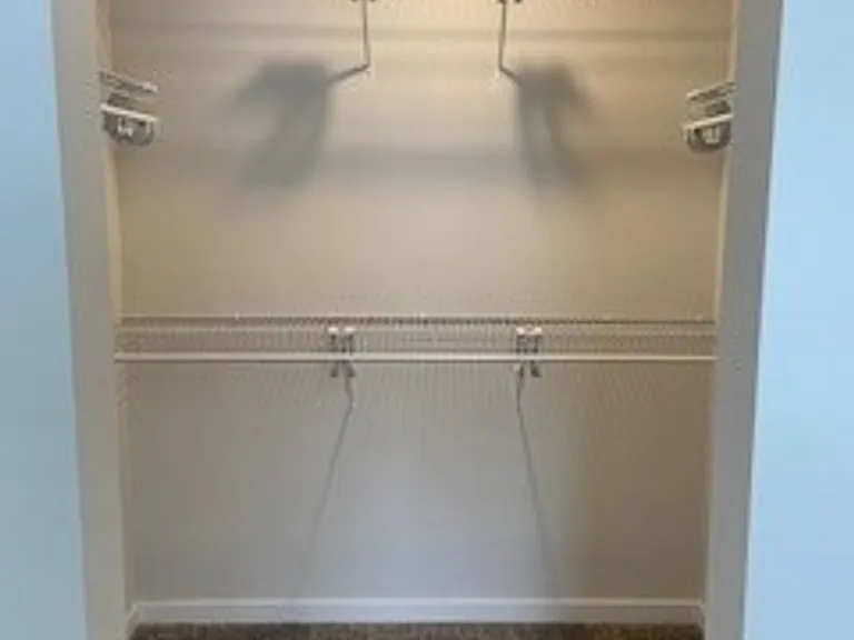 826-834 Thames Ct #1008 — Photo 52