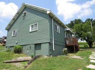 1660 W Nixon Ave, Indiana, PA 15701