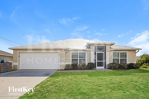 2506 NE 6th Pl Photo 1