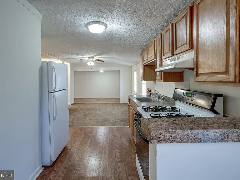 7 Dresser Ave #B-1 — Photo 7