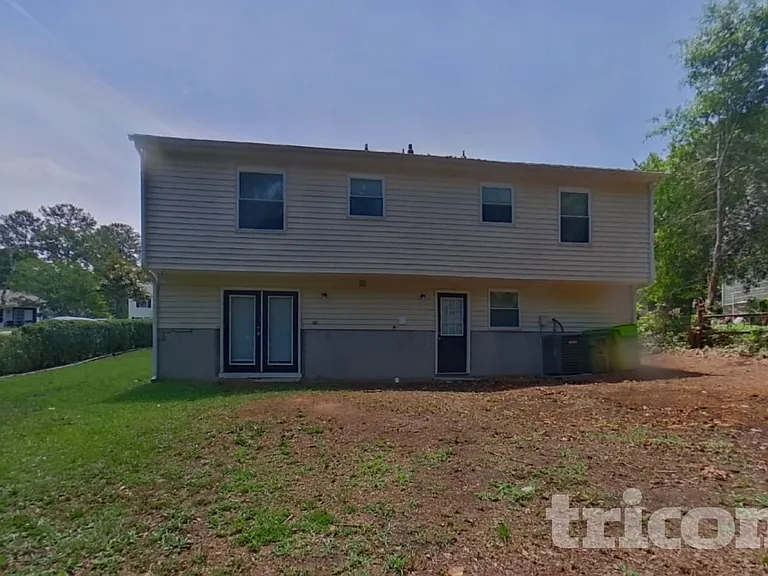 111 Woodspur Rd — Photo 16