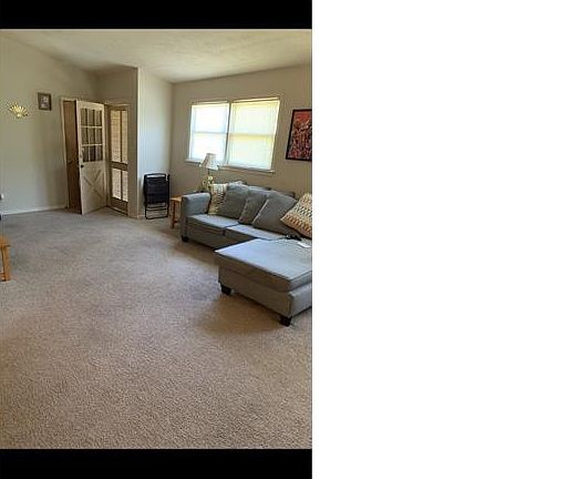 3rd image of 1122 Woodbridge Dr