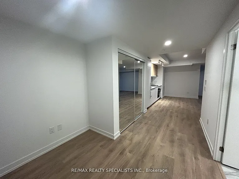 1100 Sheppard Ave W #1005 — Photo 4