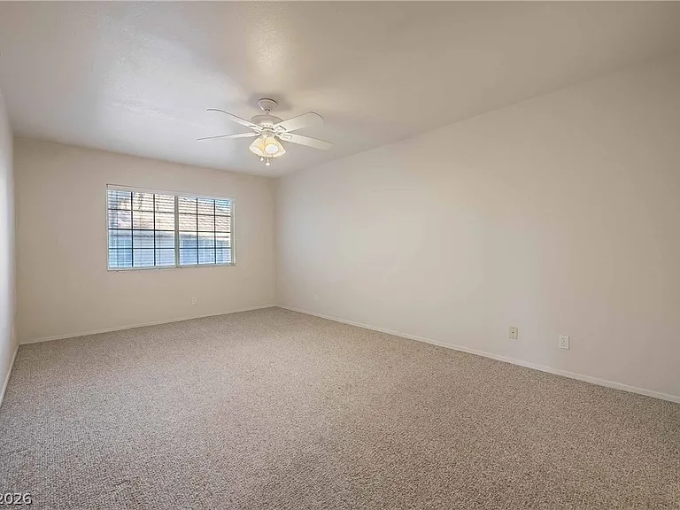 2815 Dawn Crossing Dr — Photo 10