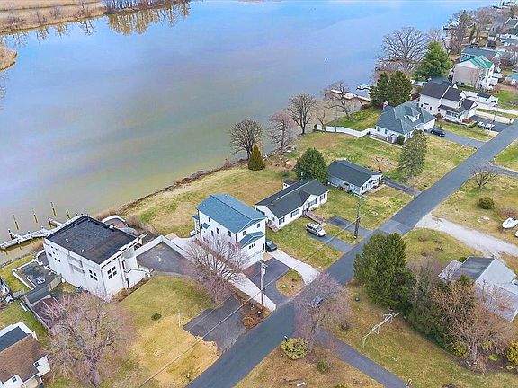 2nd image of 11030 Bird River Grove Rd