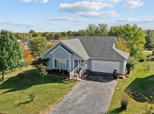 116 Castlewood Dr, Troy, MO 63379