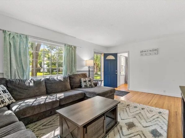 1306 Cedar St, Alexandria, MN 56308