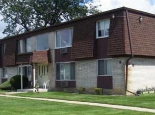 30213 Utica Rd APT 113B, Roseville, MI 48066