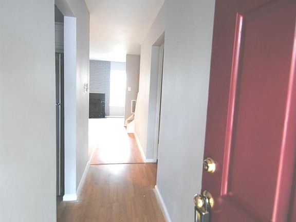 2nd image of 8567 Southlawn Ct
