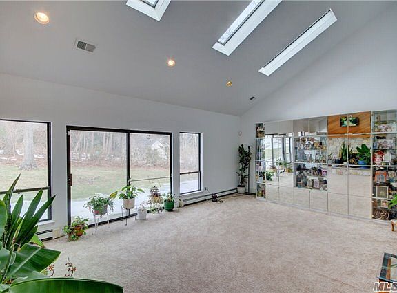 4th image of 3 Mapleridge Ct