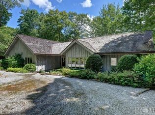 645 Heaton Forest Rd, Cashiers, NC 28717