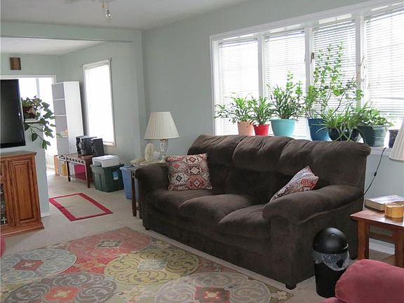 4th image of 1022 Hayes St