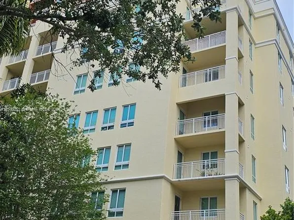 7350 SW 89th St APT 710S, Miami, FL 33156