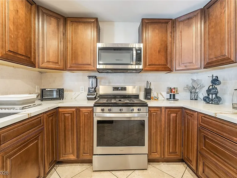 2419 Vegas Valley Dr — Photo 15