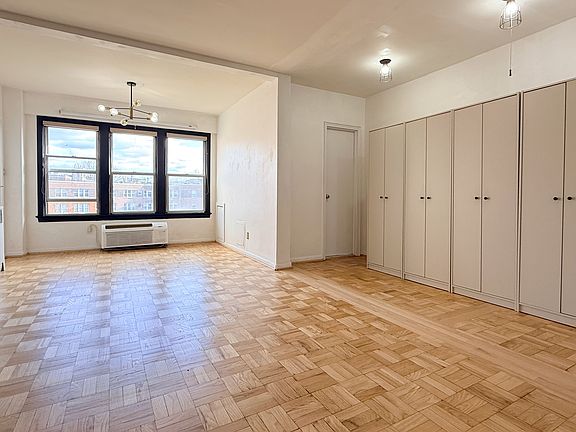 4th image of 2500 Q St NW APT 529