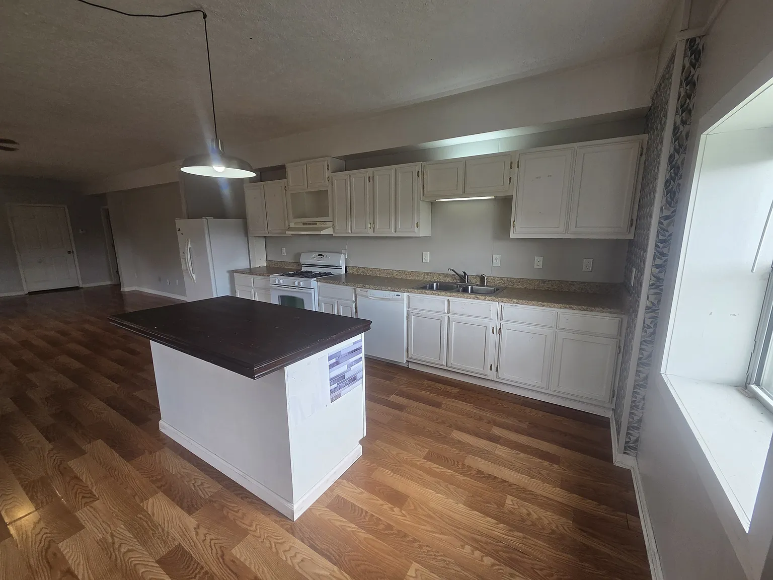 501 South Frisco - 2 — Photo 3