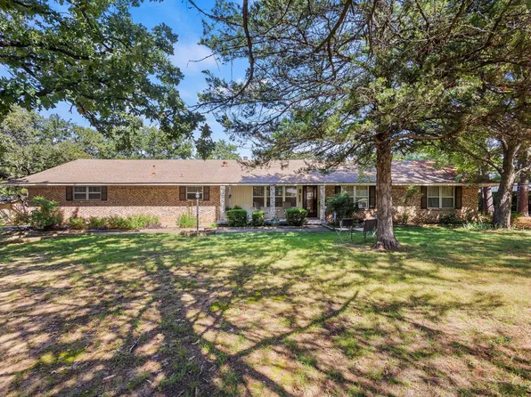 2025 Woodlake Rd, Denison, TX 75021