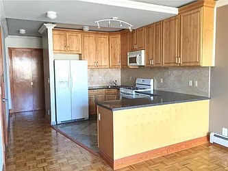 Rented by R New York