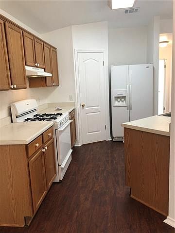 2nd image of 239 Masonwood Dr
