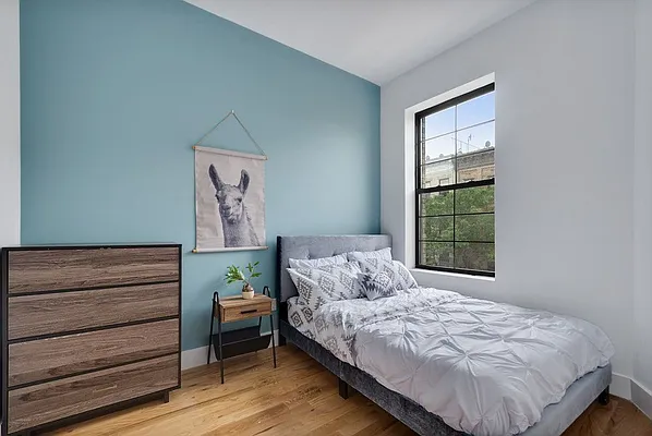 Rented by Bold New York | media 21