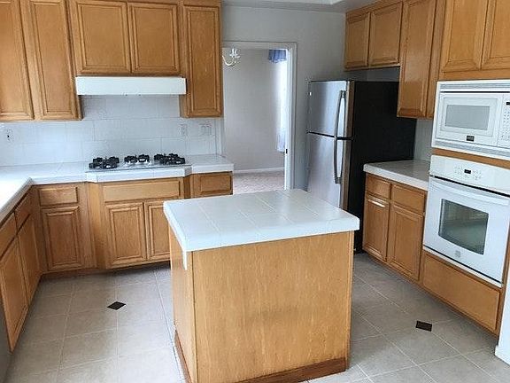 4th image of 4926 Almondwood Way