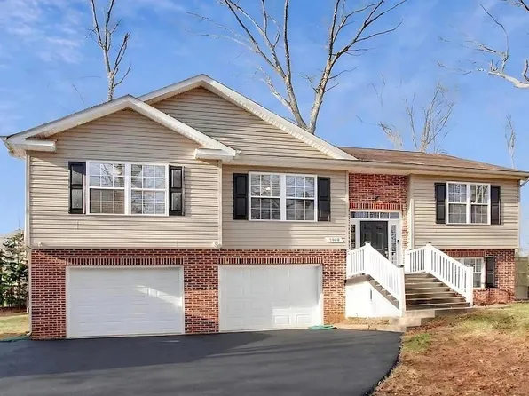 504 Thunderbird Dr, Lusby, MD 20657