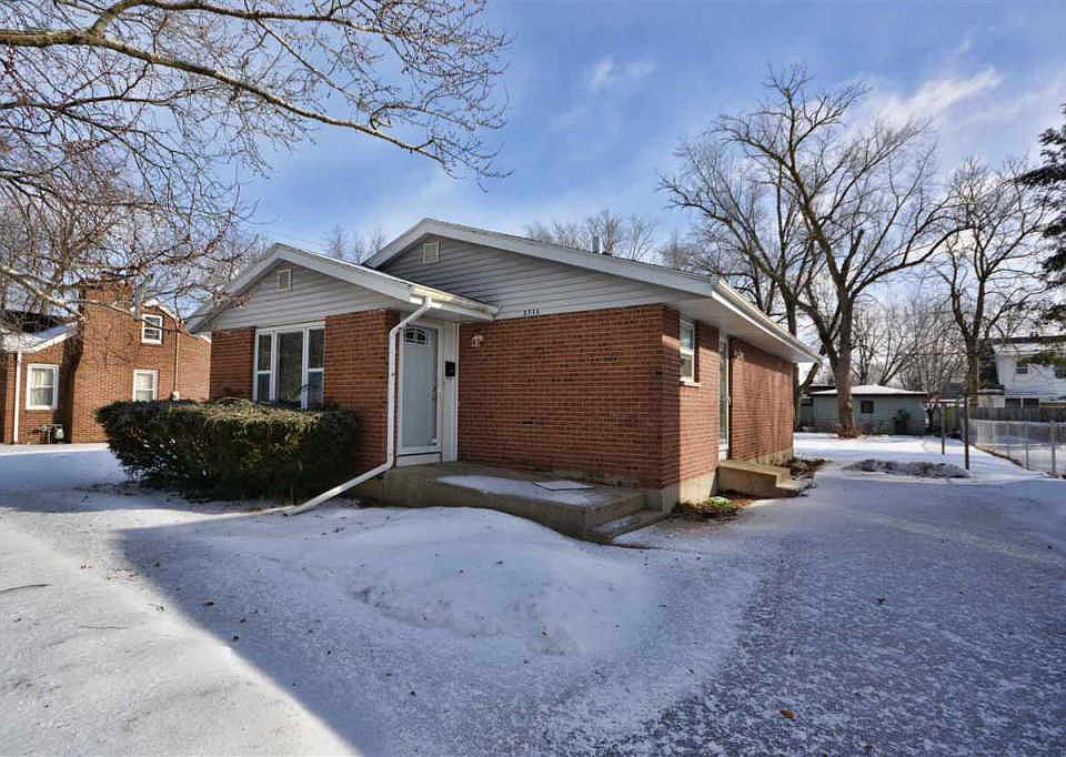 1st image of 2715 Prial Ave