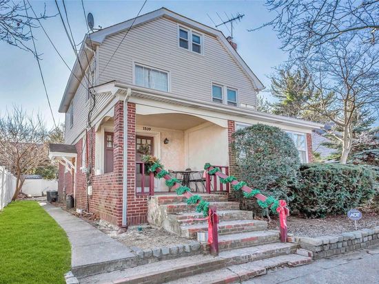 1539 Broadway Hewlett Ny Zillow