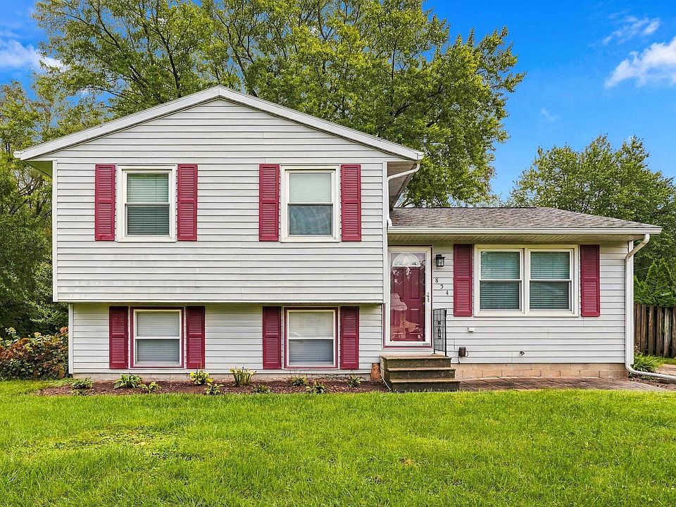 1st image of 854 Cloverdale Ave