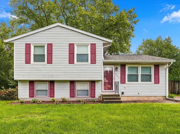 854 Cloverdale Ave, Waterloo, IA 50703