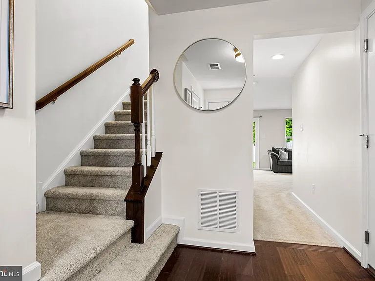 70 Benford Ln — Photo 6