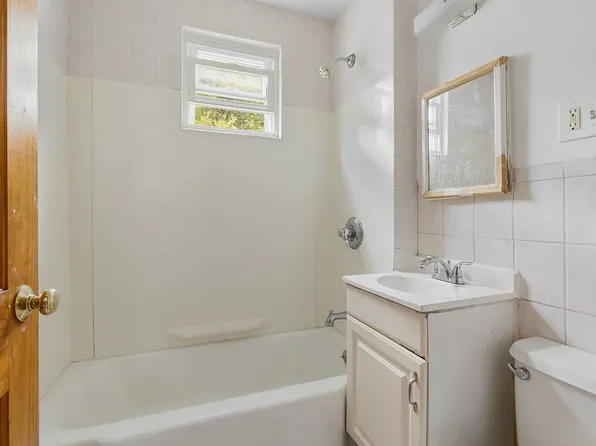 235 Webster Ave #1, Cambridge, MA 02141