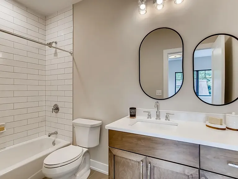 409 Duane St — Photo 32
