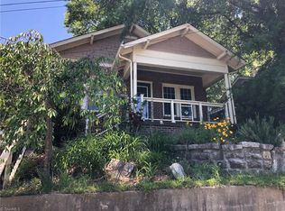 505 Mayflower Dr, Greensboro, NC 27403