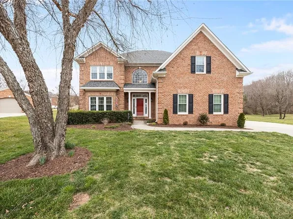 160 Fairhaven Ct, Lewisville, NC 27023