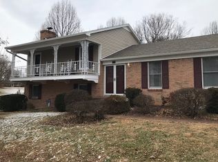 106 E Eagle Pass Rd, Elizabethtown, KY 42701