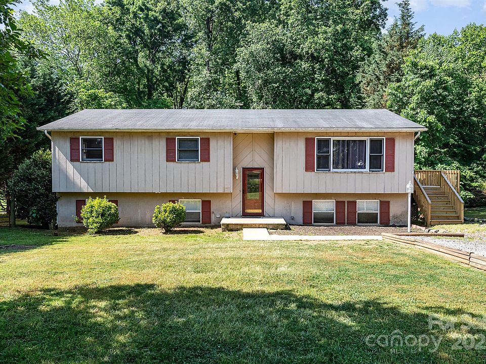 1st image of 154 Seven Oaks Ln
